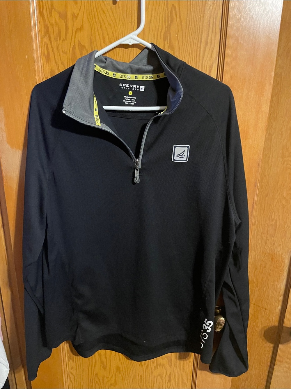 Sperry Black Quarter-Zip Lightweight Pullover